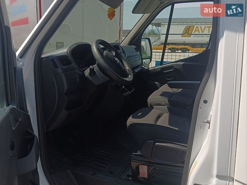 Другие грузовики Renault Master 2022 в Буштыне