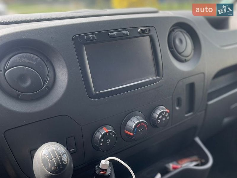 Вантажний фургон Renault Master 2018 в Луцьку