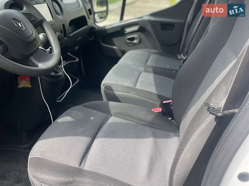 Вантажний фургон Renault Master 2018 в Луцьку
