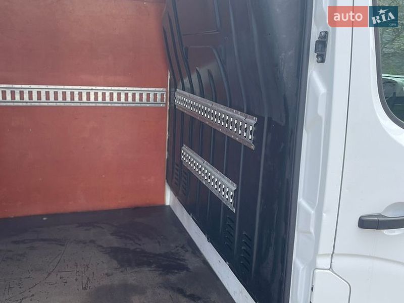 Вантажний фургон Renault Master 2018 в Луцьку
