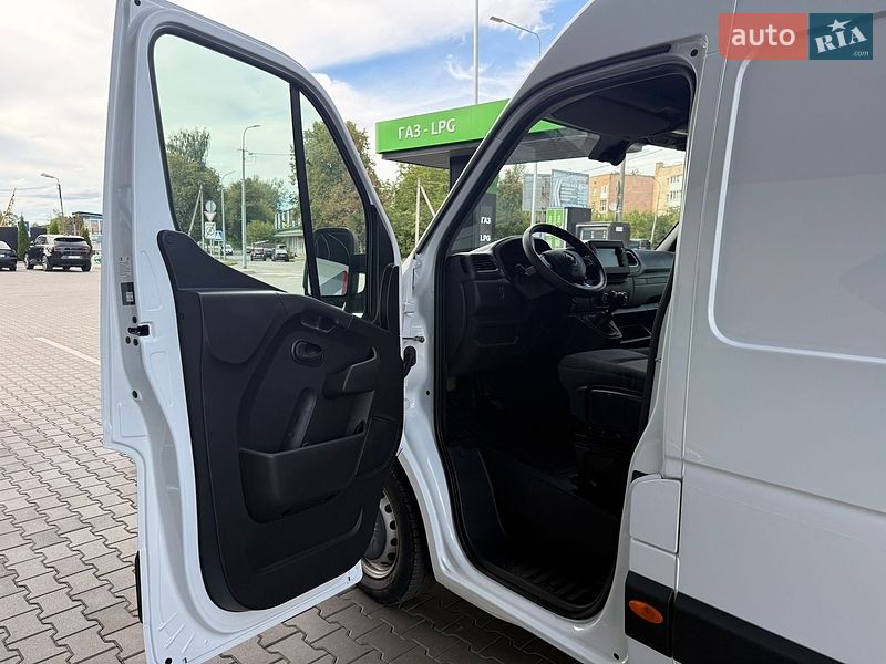 Вантажний фургон Renault Master 2022 в Луцьку
