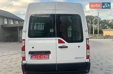 Вантажний фургон Renault Master 2017 в Рівному