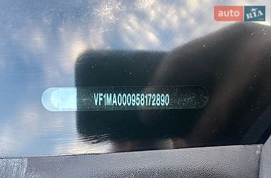 Вантажний фургон Renault Master 2017 в Рівному