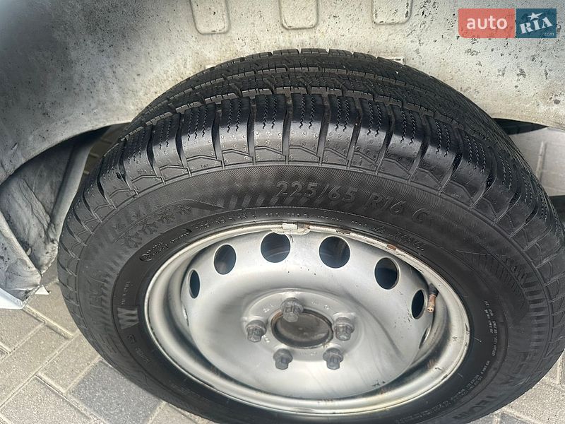 Вантажний фургон Renault Master 2017 в Рівному