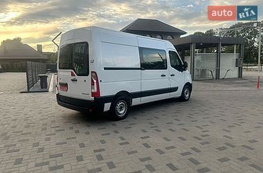 Вантажний фургон Renault Master 2017 в Рівному