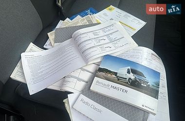 Вантажний фургон Renault Master 2017 в Рівному