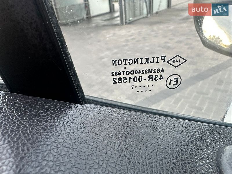 Вантажний фургон Renault Master 2017 в Рівному