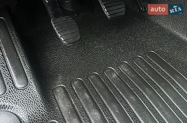 Вантажний фургон Renault Master 2017 в Рівному
