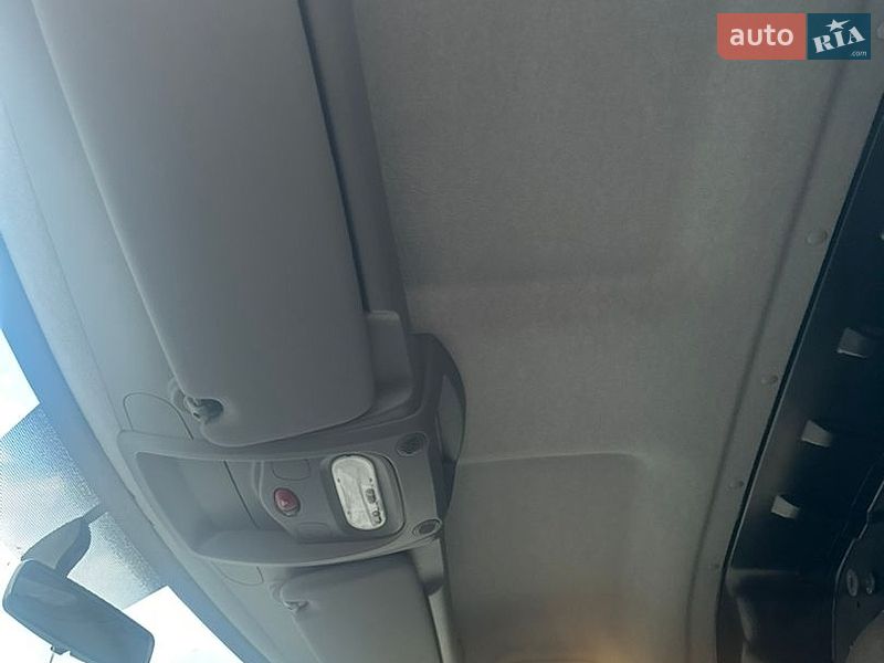 Вантажний фургон Renault Master 2017 в Рівному