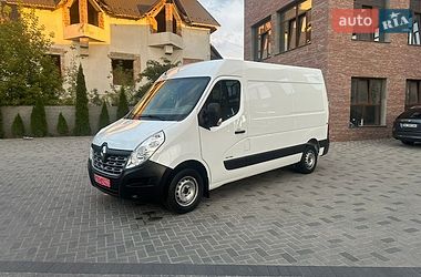 Вантажний фургон Renault Master 2017 в Рівному