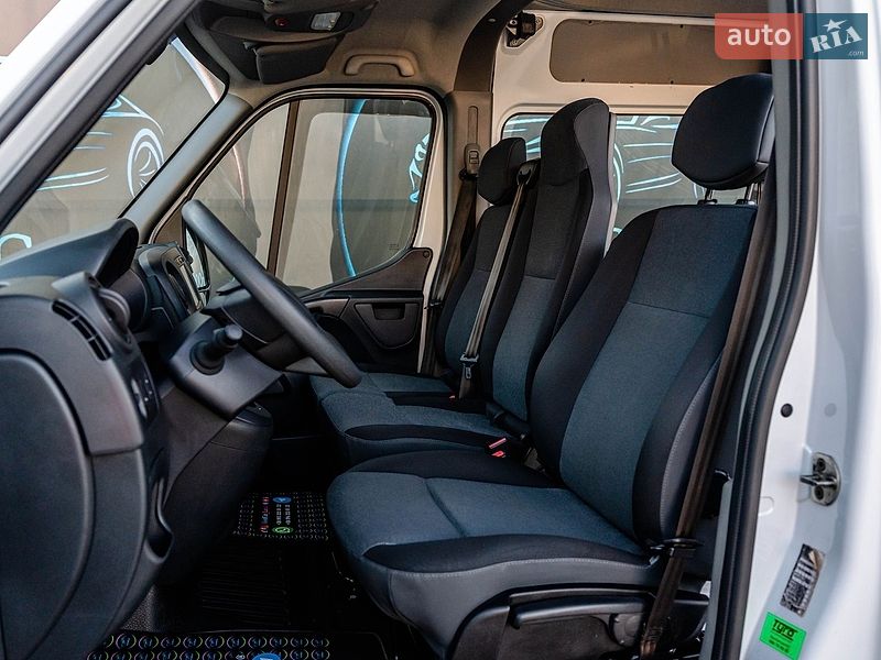 Грузопассажирский фургон Renault Master 2019 в Луцке