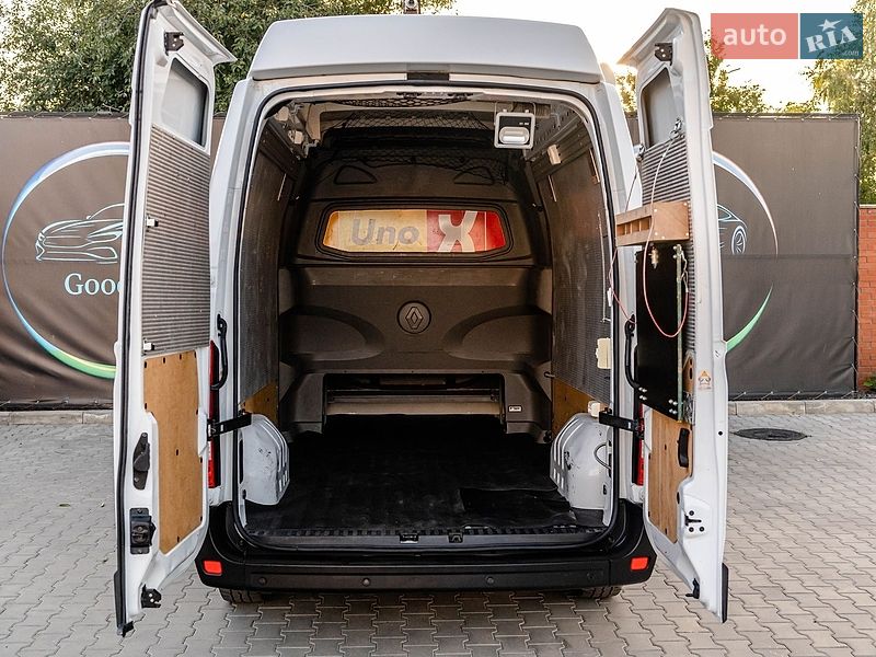 Грузопассажирский фургон Renault Master 2019 в Луцке