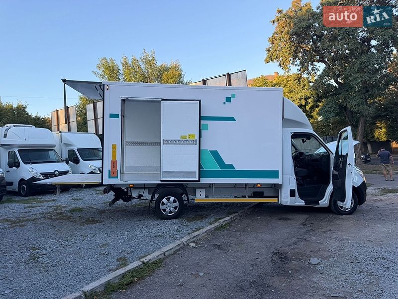 Другие грузовики Renault Master 2018 в Ровно