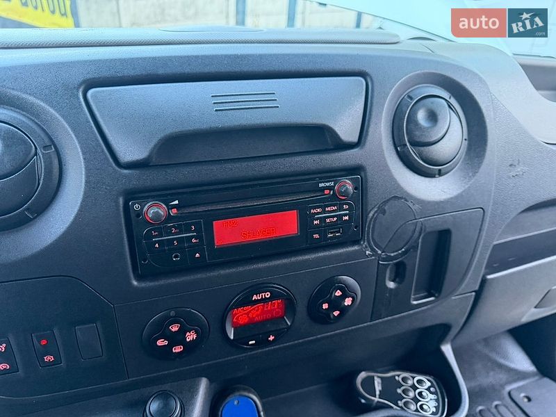 Другие грузовики Renault Master 2018 в Ровно
