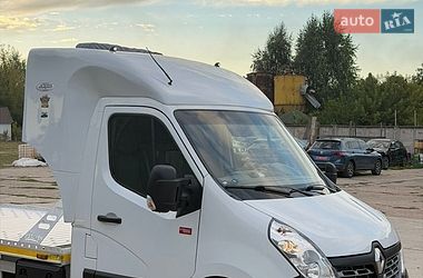 Евакуатор Renault Master 2017 в Рівному