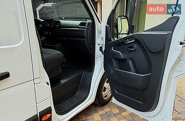 Грузовой фургон Renault Master 2022 в Киеве