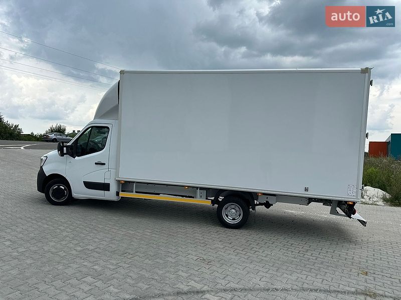 Грузовой фургон Renault Master 2022 в Львове