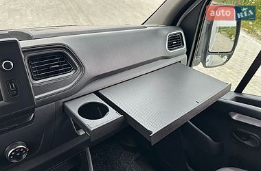Грузовой фургон Renault Master 2022 в Львове