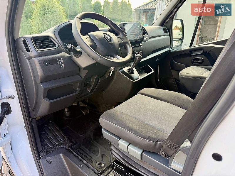 Грузовой фургон Renault Master 2021 в Дубно