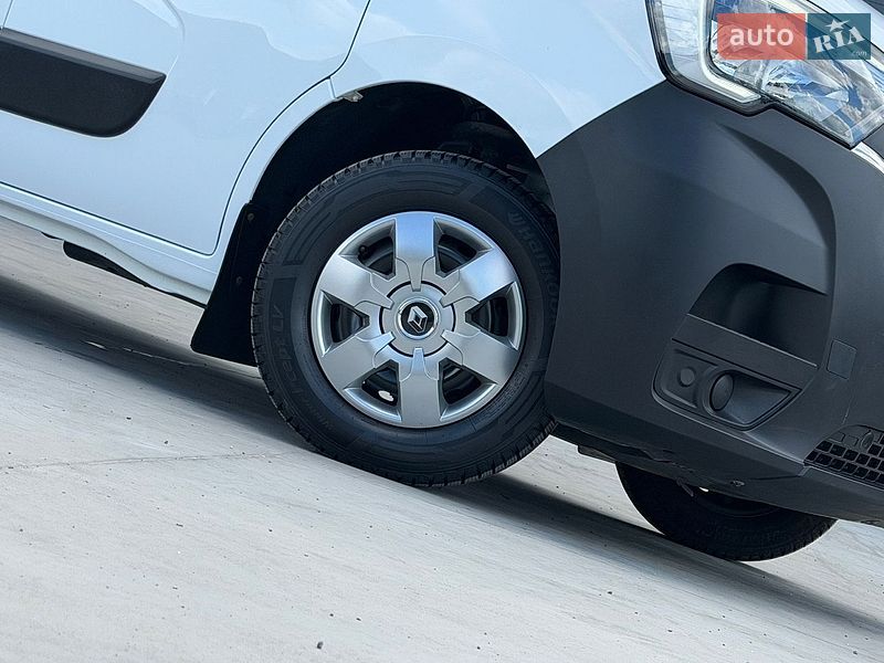Другие грузовики Renault Master 2022 в Дубно