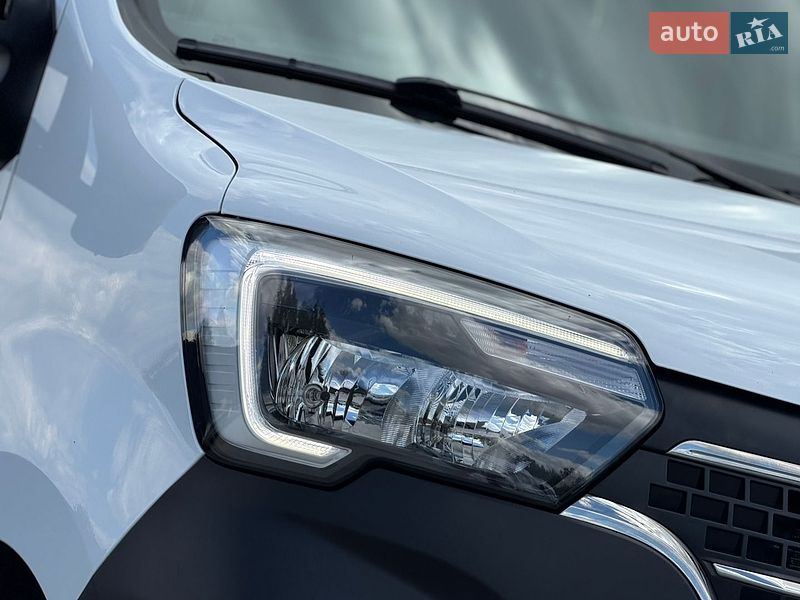 Другие грузовики Renault Master 2022 в Дубно
