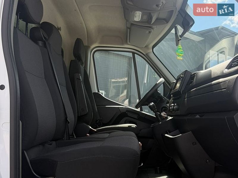 Другие грузовики Renault Master 2022 в Дубно