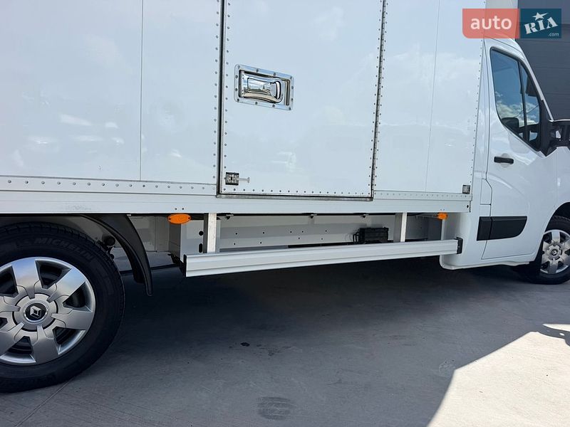 Другие грузовики Renault Master 2022 в Дубно