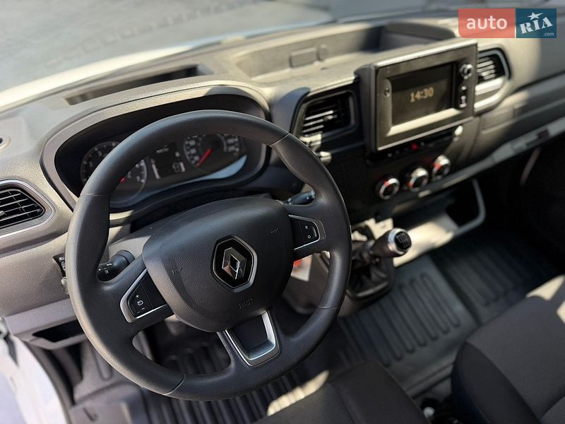 Другие грузовики Renault Master 2022 в Дубно