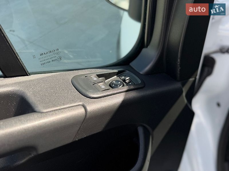 Другие грузовики Renault Master 2022 в Дубно
