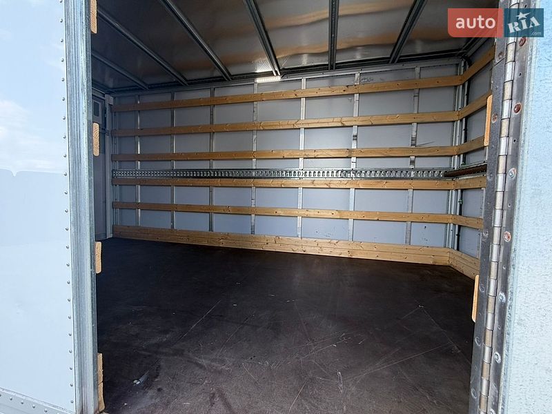 Другие грузовики Renault Master 2022 в Дубно