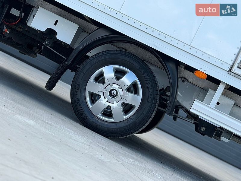 Другие грузовики Renault Master 2022 в Дубно