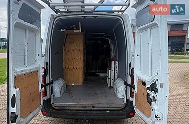 Вантажний фургон Renault Master 2015 в Луцьку