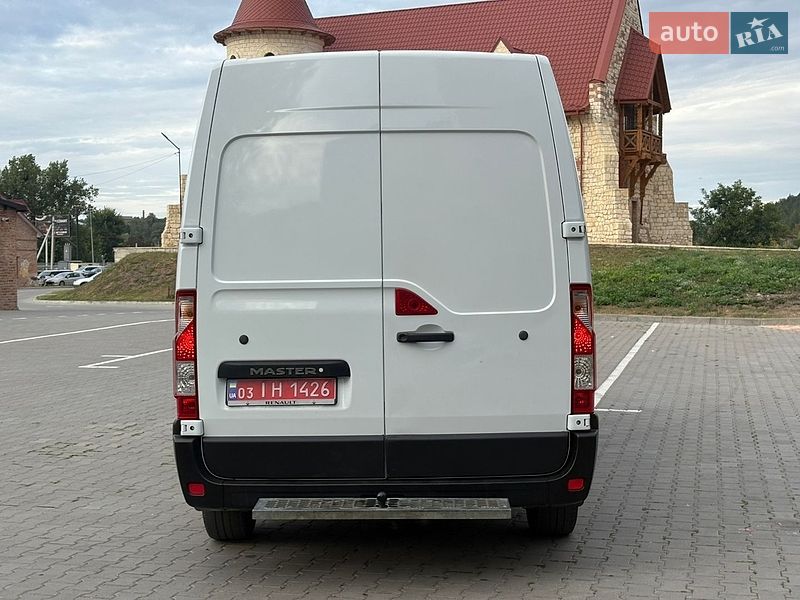 Грузовой фургон Renault Master 2015 в Тернополе