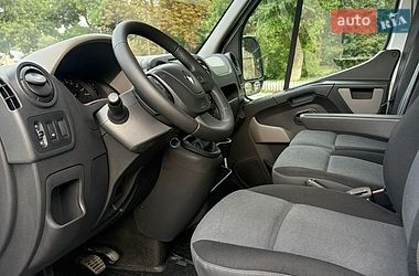 Грузовой фургон Renault Master 2015 в Тернополе