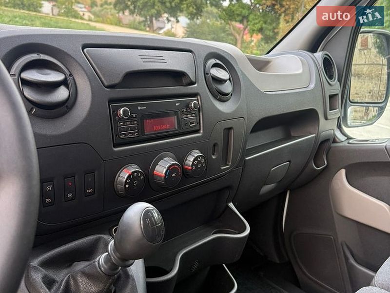 Грузовой фургон Renault Master 2015 в Тернополе
