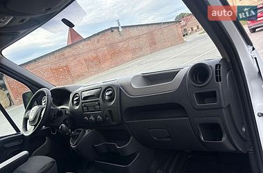 Грузовой фургон Renault Master 2015 в Тернополе