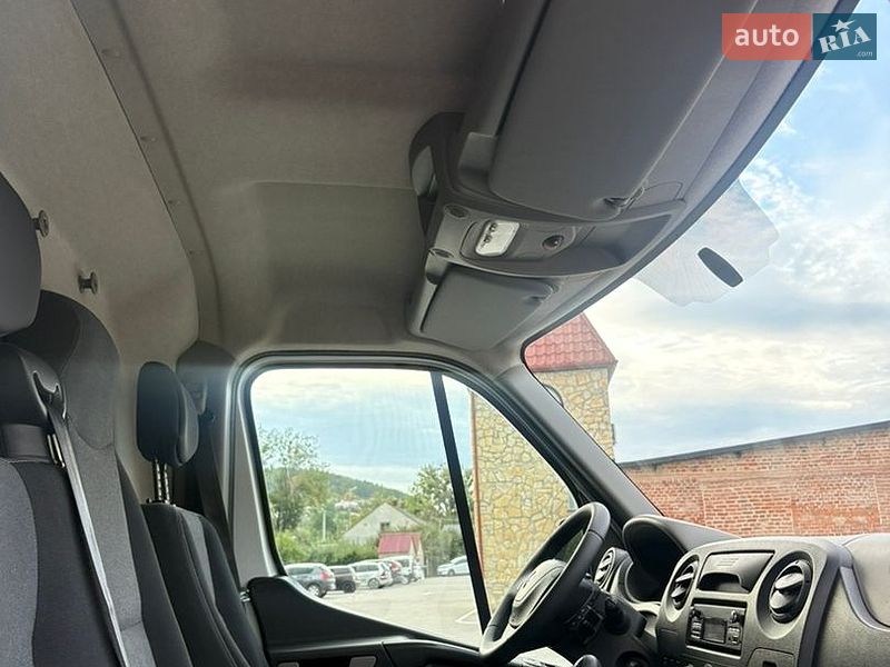 Грузовой фургон Renault Master 2015 в Тернополе