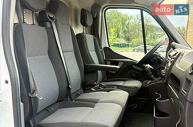 Грузовой фургон Renault Master 2015 в Тернополе