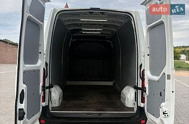 Грузовой фургон Renault Master 2015 в Тернополе