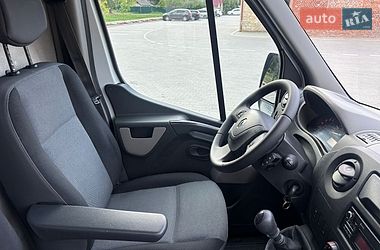 Грузовой фургон Renault Master 2015 в Тернополе