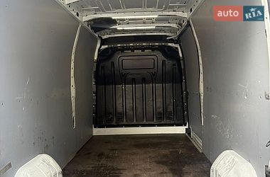 Грузовой фургон Renault Master 2015 в Тернополе