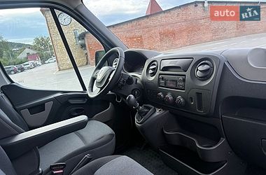 Грузовой фургон Renault Master 2015 в Тернополе