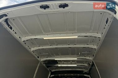 Грузовой фургон Renault Master 2015 в Тернополе
