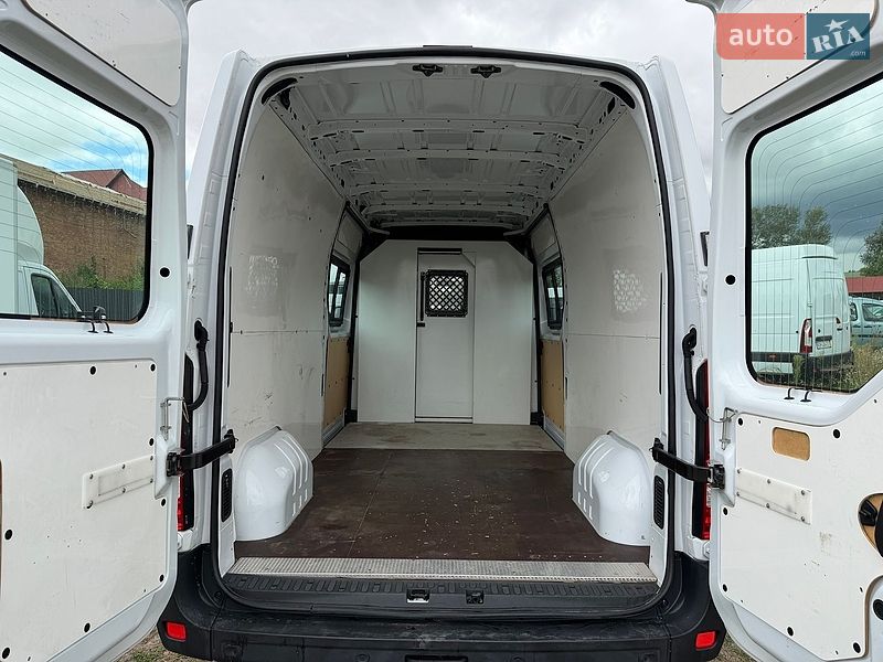 Грузовой фургон Renault Master 2022 в Луцке