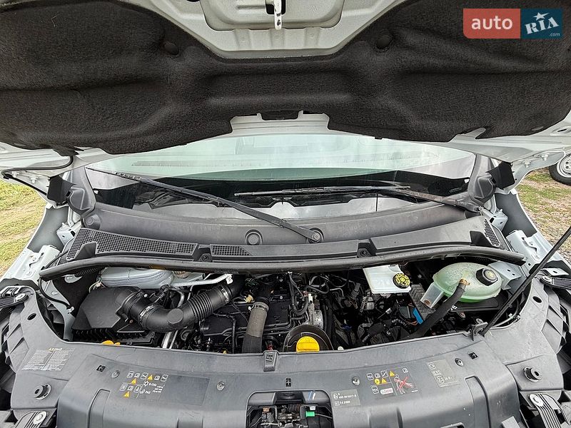 Грузовой фургон Renault Master 2022 в Луцке