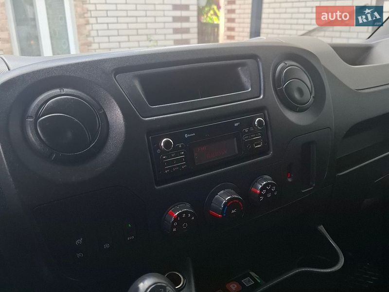 Грузовой фургон Renault Master 2015 в Житомире фото 22 Грузовой фургон Renault Master 2015 в Житомире