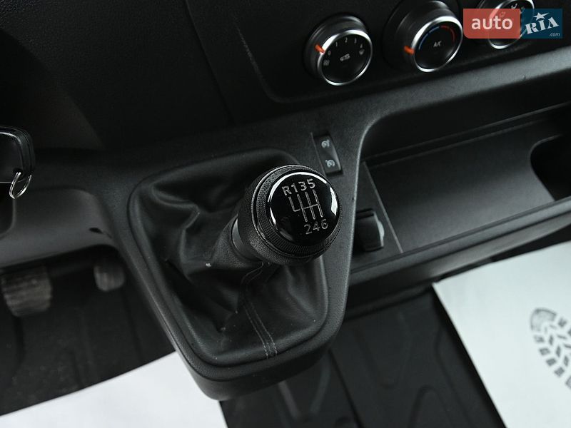 Вантажний фургон Renault Master 2021 в Бердичеві