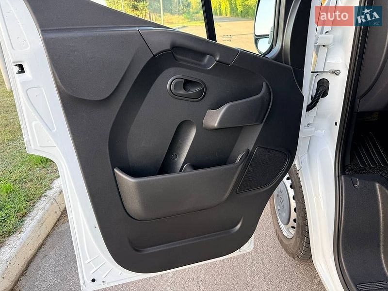 Тентованый Renault Master 2021 в Киеве