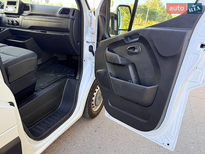 Тентованый Renault Master 2021 в Киеве