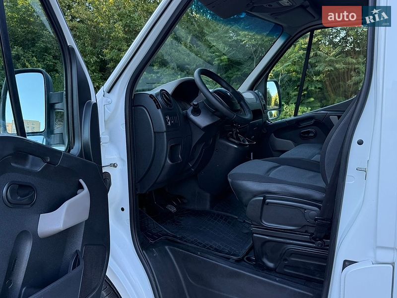 Грузовой фургон Renault Master 2017 в Желтых Водах